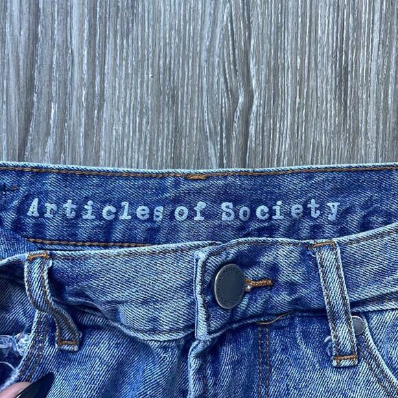 Articles of Society Denim Shorts - Picture 4 of 5